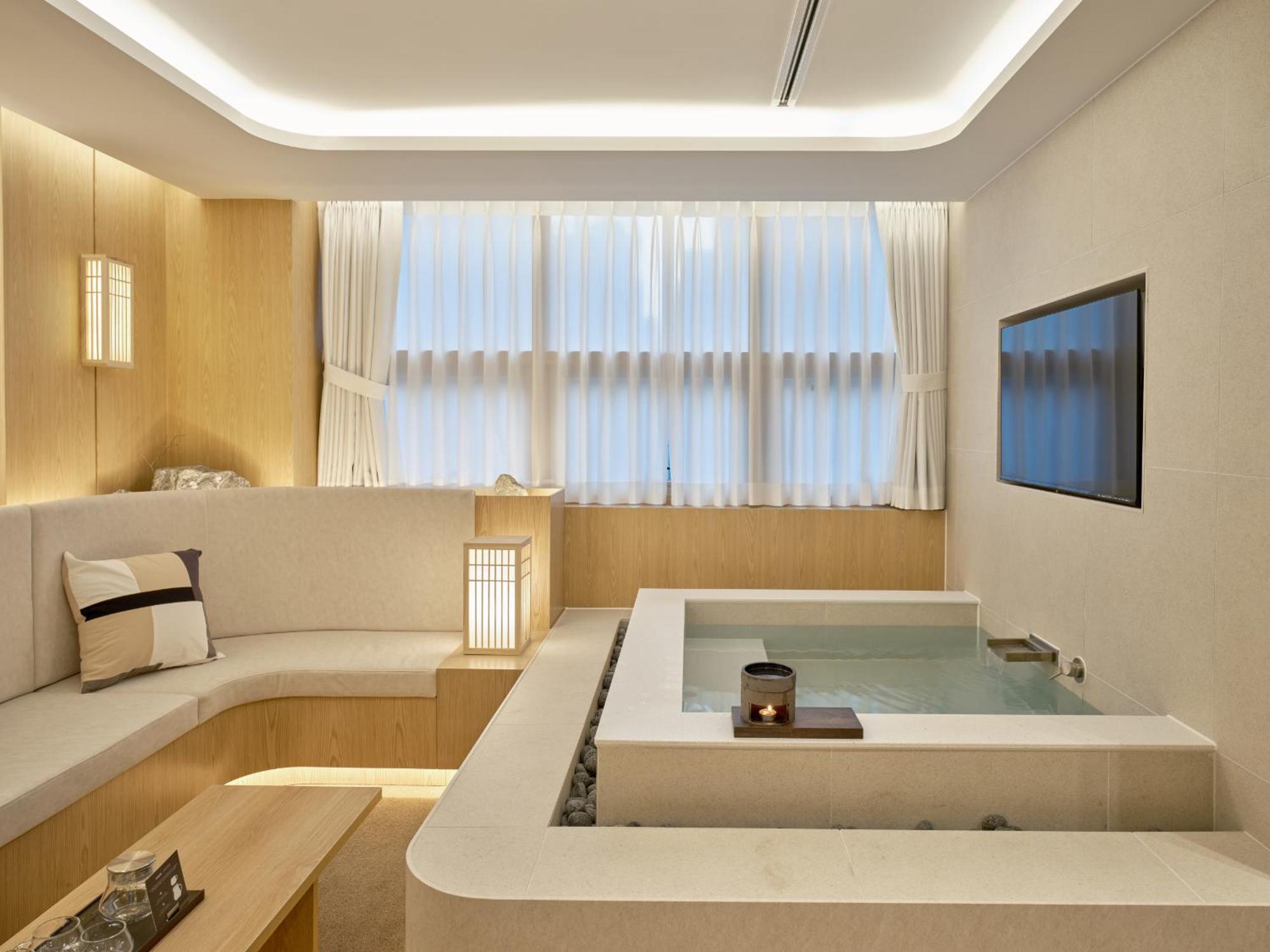 Uh The Coex Hotel 3*